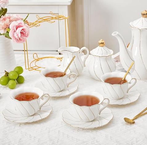 Luxury Tea Cups and Saucers with Golden Trim wholesale
