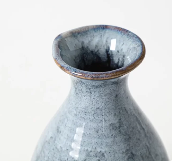 Elegant Ceramic Sake Sets Wholesale in China for Bars, Restaurants