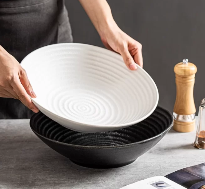 चीन में सिरेमिक 10-इंच रेमन बाउल थोक - आधुनिक भोजन और भोजन प्रस्तुति के लिए एक आदर्श विकल्प