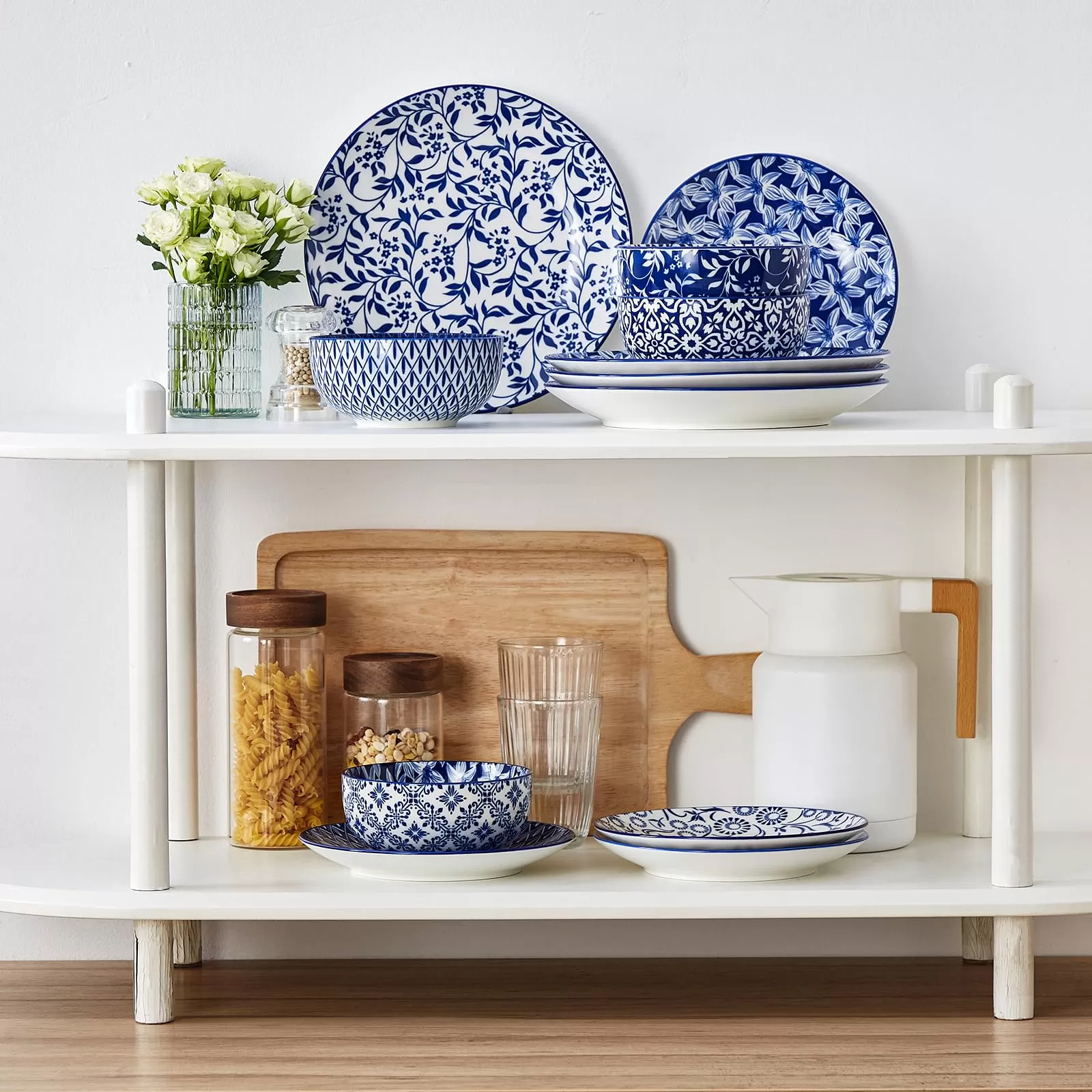 blue porcelain dinnerware set,