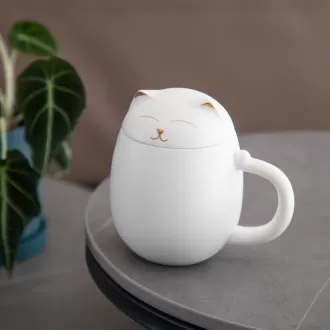 Ceramic Tea Mug with Infuser and Lid，Cute Cat Tea Cup with Filter for Steeping Loose Leaf, Chinese Handmade Porcelain Teacup for Home Office