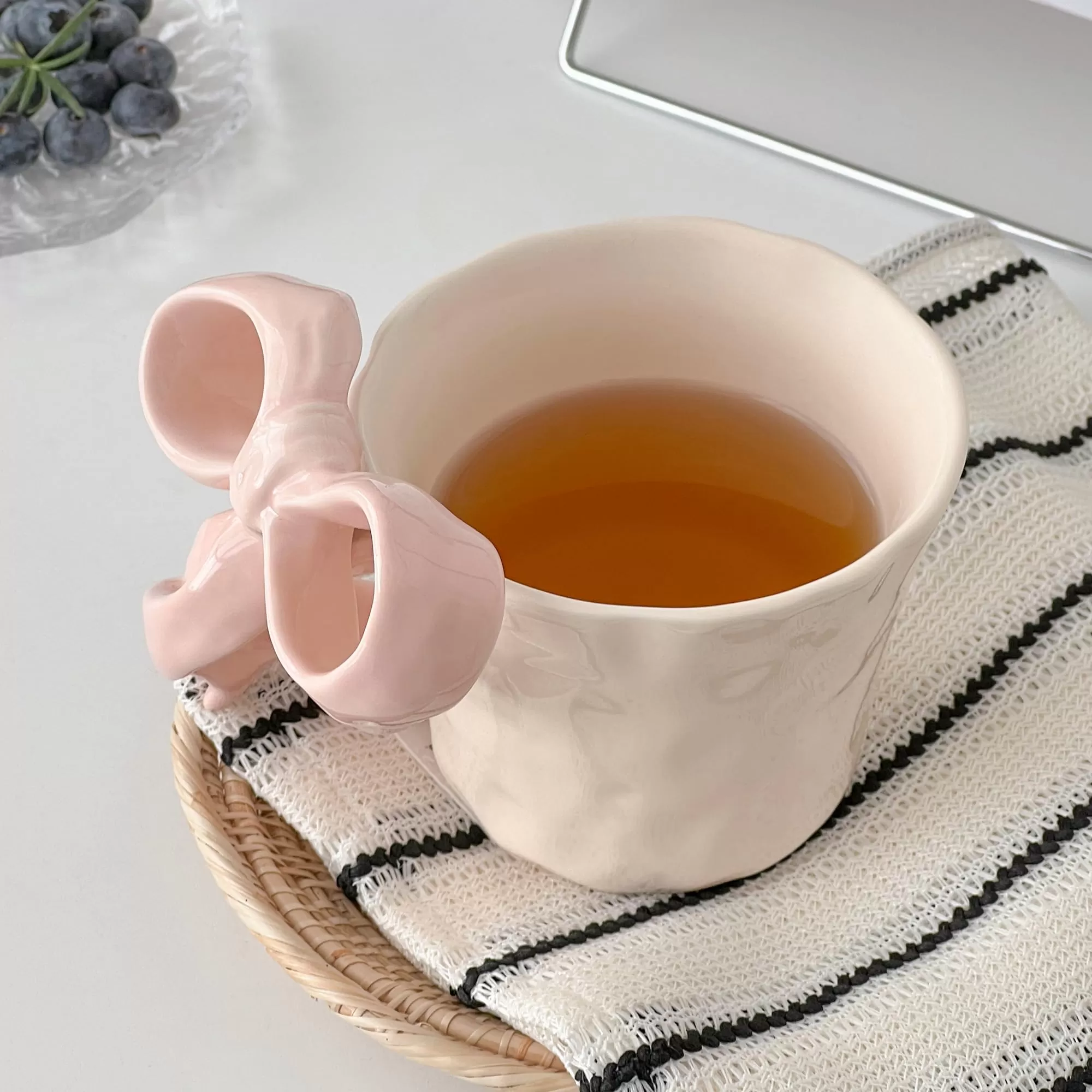  pink bow ceramic mug