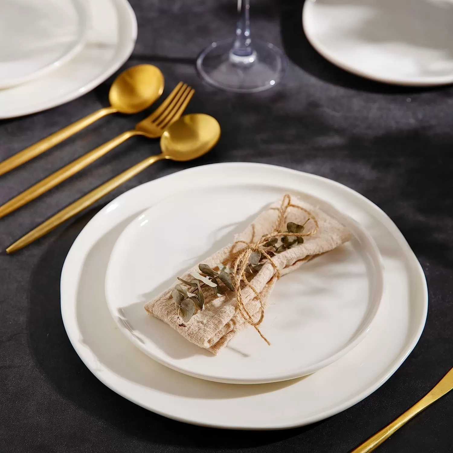 scalloped porcelain plates bulk