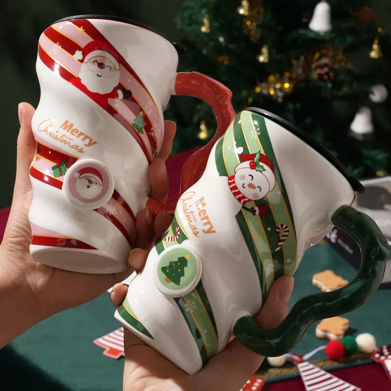 Taza de café de Navidad de diseño espiral