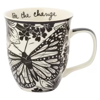 Taza de cerámica boho en blanco y negro mariposa