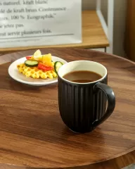 Taza de café de cerámica moderna al por mayor en China: la combinación perfecta de estilo y función