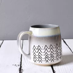 Descubrir estilo y función: Gray Big Stonware Tea Cup al por mayor en China