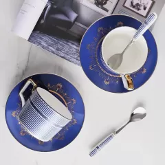 Elegante taza y platillo de porcelana china al por mayor en China: la elección perfecta para marcas premium de té y café