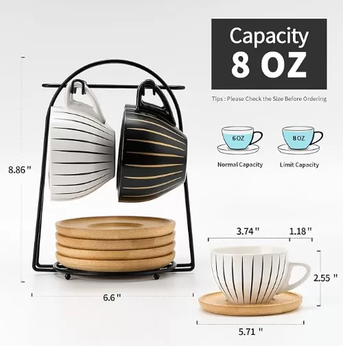 Ensemble de tasses à expresso avec soucoupe et stand pour les cafés