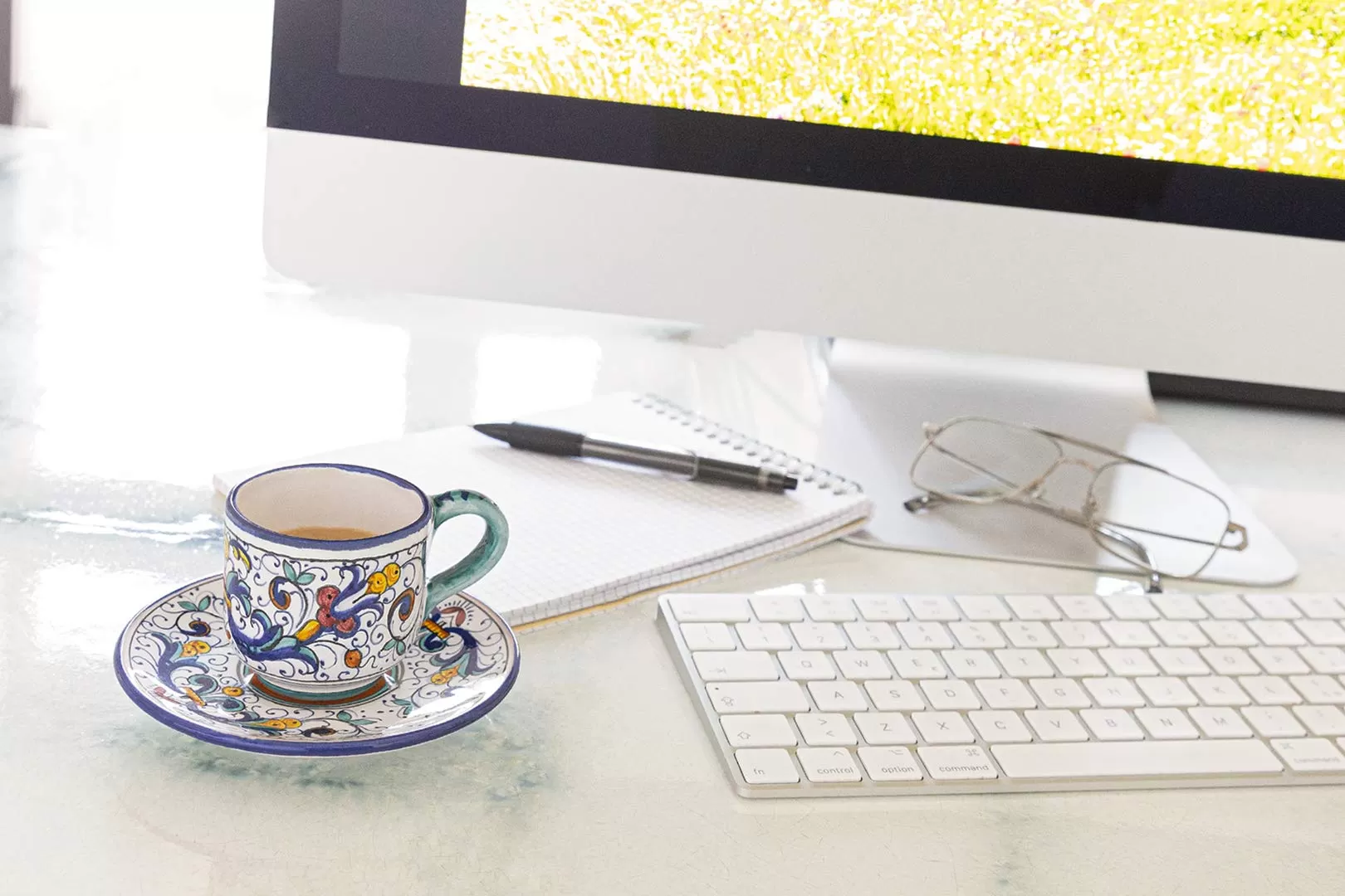 Tasse peinte à la main en céramique avec fabricant de soucoupe en Chine