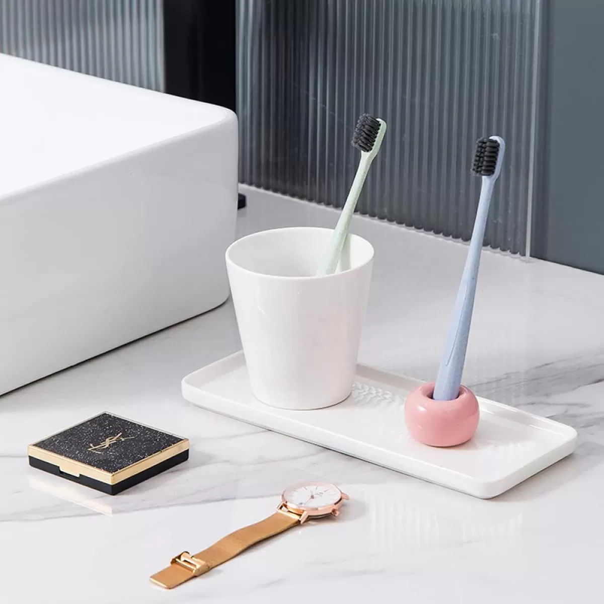 Accessoires de salle de bain en céramique