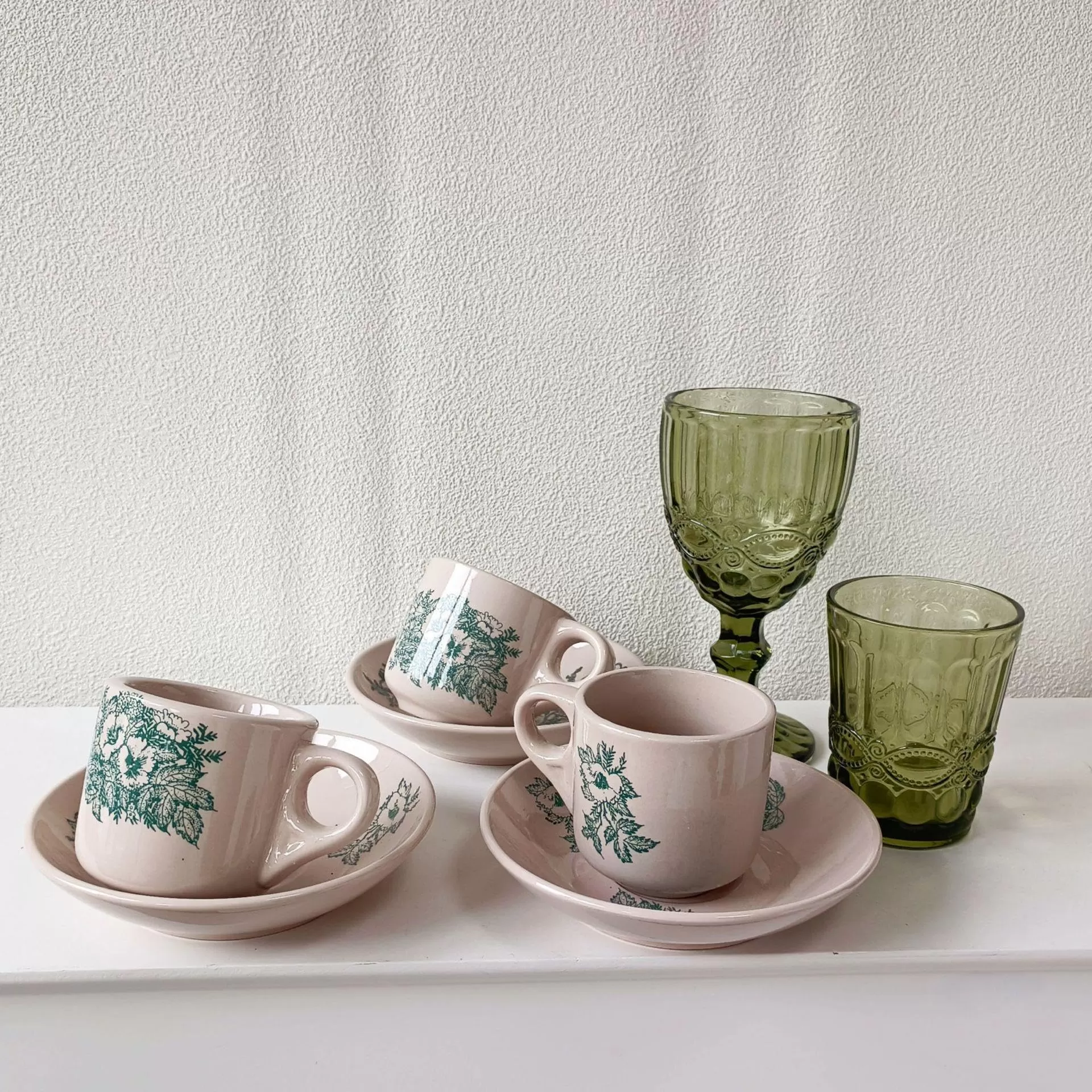 Ensemble de tasses à café rétro