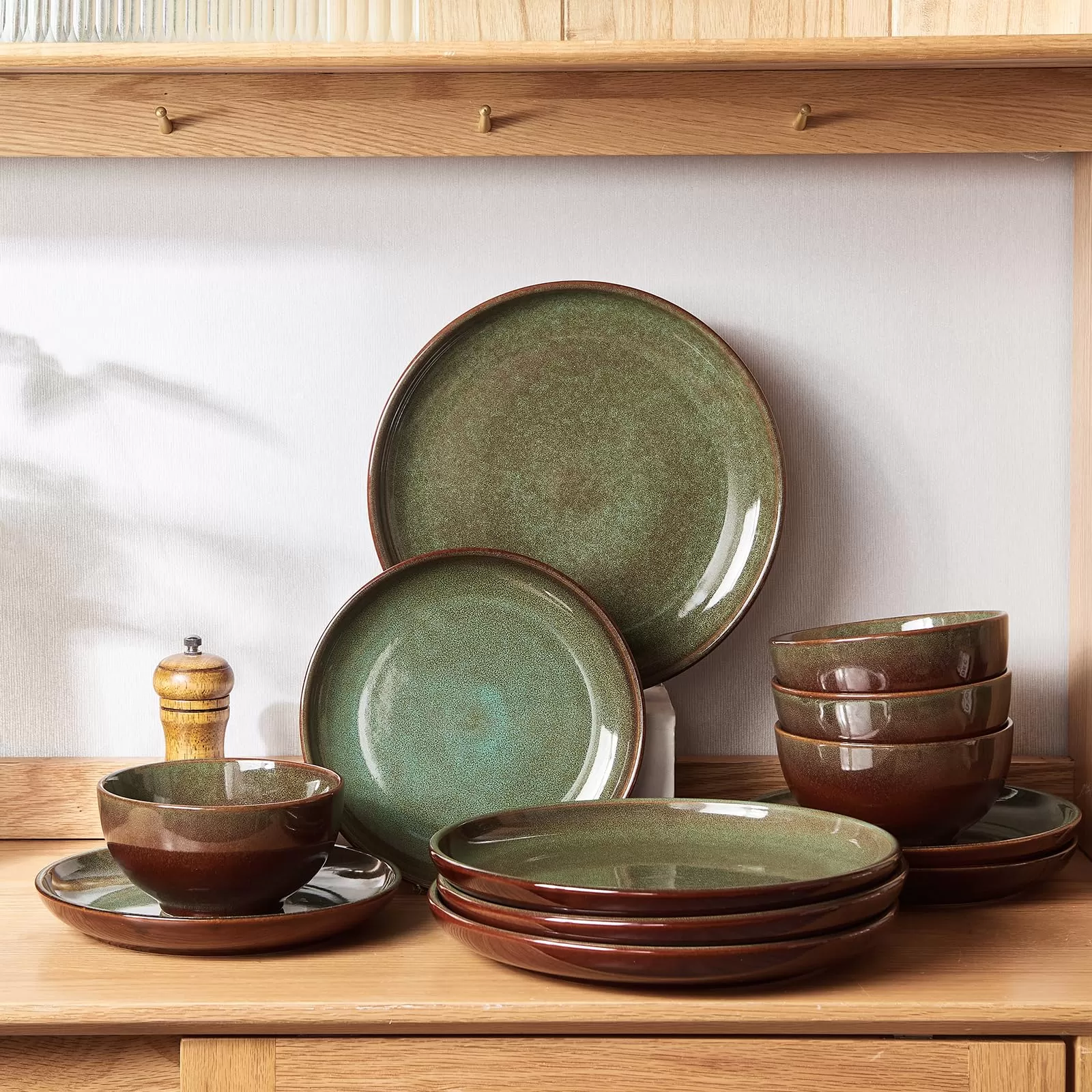 Makan Malam Stoneware Borong dengan Glaze Reaktif
