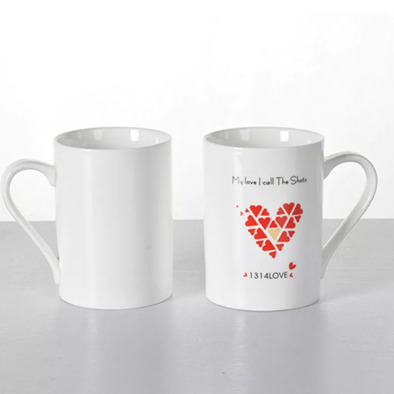 Mug cà phê sành điệu với tay cầm công thái học cho các đơn đặt hàng số lượng lớn