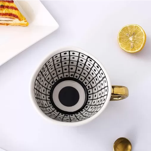 Cốc cà phê gốm được thiết lập với các nhà sản xuất nắp đậy