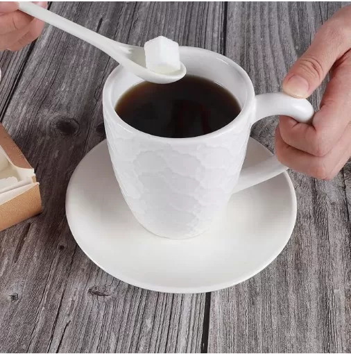 Cream White Peramic Coffee Cugs đặt nhà máy