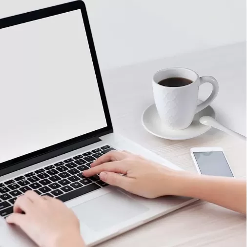 Cốc cà phê gốm trắng đặt bán buôn