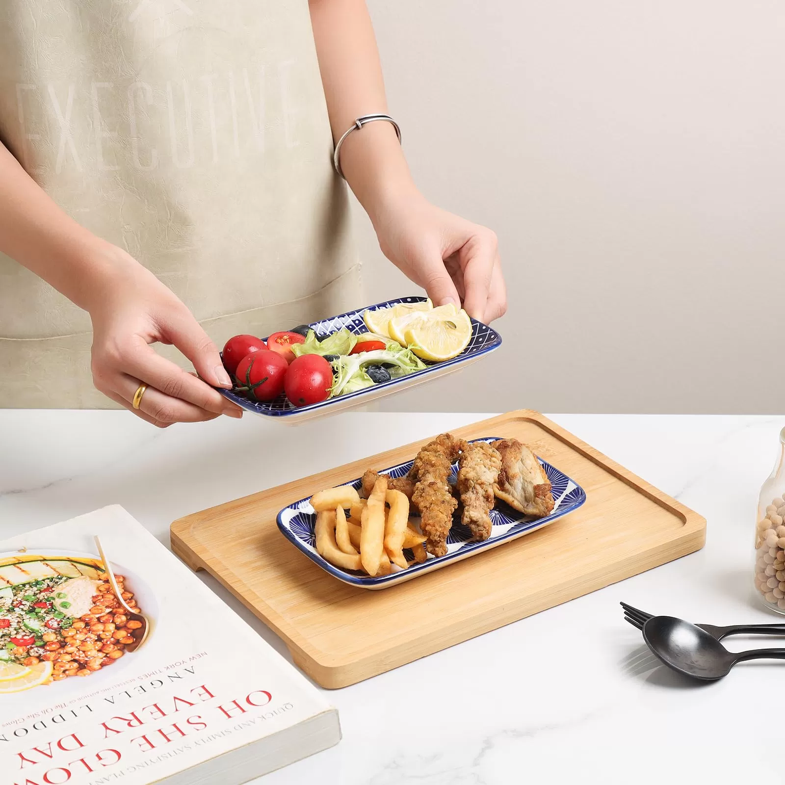 Đĩa gốm salad hình chữ nhật màu xanh cổ điển ở Trung Quốc